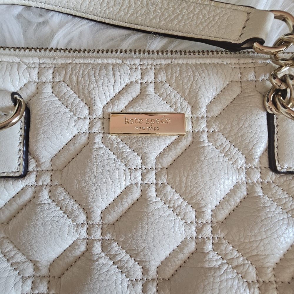 Kate Spade Quilted Story Line Bag - Picture 11 of 13